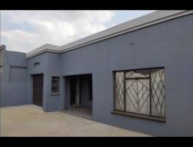 6 BEDROOM HOUSE FOR SALE IN SEDIBENG